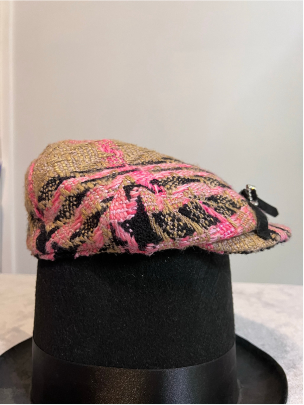 Women's Newsboy Hat One Size Pink Beige Tweed